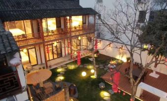 Zhouzhuang Linshui Huachenyuexi Homestay