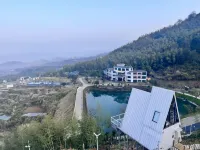 Sky  Yard - Mountain view