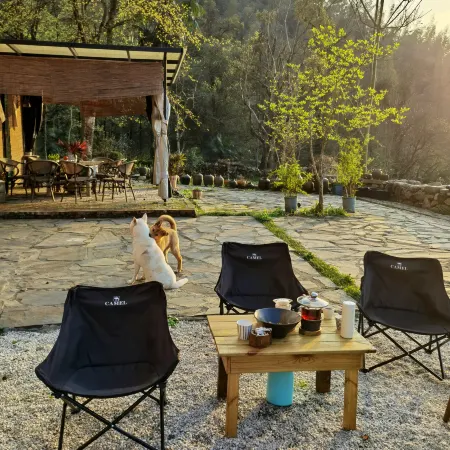 Longshan Village Zhuge Homestay