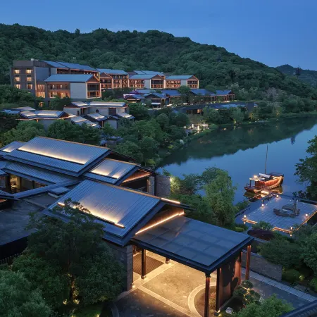 XIANGHU XIAOYAO MANOR Отели рядом с достопримечательностью «Чжоу Чжоу Чжоу Люк-Путе»