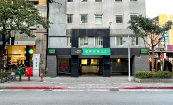 CHECK inn Express Taipei Yongkang