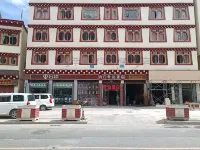 White Jade Yunbo Hotel