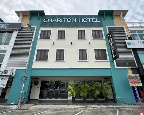 查裡頓飯店-努沙貝斯塔裡 武吉英达附近的飯店