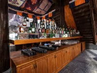 Sangzhu Staycation Kangzhu Luxury Residence ( Dukezong Ancient City, Shangri-La) - bars