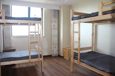 One room Youth Hostel (Binhu Convention and Exhibition Center Store)