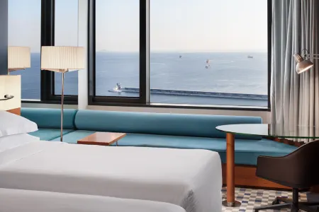 Sheraton Istanbul Atakoy Hotel Отели рядом с достопримечательностью «Музей авиации»