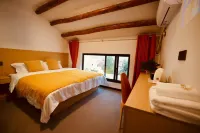 Niumo King Homestay (Huaguo Mountain Store)