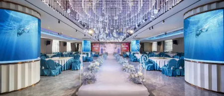 Triumph Palace Hotel Отели рядом с достопримечательностью «School of Continuing Education， Liaocheng Vocational and Technical College»