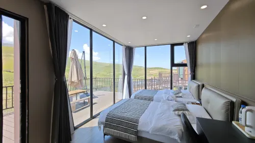 Xinyuan Sanshan Homestay (Xinyuan Nalati Airport)