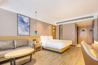 Starway Hotel (Shangqiu Minquan North Station) Hotels in Minquan