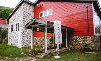 Snow Peak Jyubako(Akaigawa Tomo Playpark)