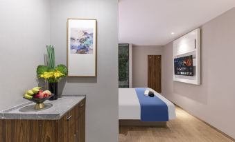 YIMI seleted Hotel (Guangzhou Zhongda Beimen Lijiang Subway Station)