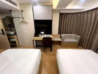 Yike Light Luxury Hotel (Shanghai Chest Hospital)