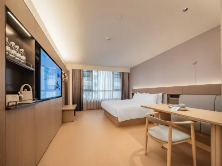 JI Hotel (Chengdu Huanqiu Zhongxin Tianfu Yijie) Отели рядом с достопримечательностью «Tiexiang Temple»