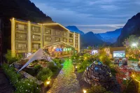 Lixian Bipeng·Shiguang Hot Spring Hotel