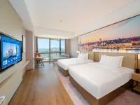 Vienna International Hotel (Shaoguan High-speed Railway Station Square Branch) Hotels in Shaoguan