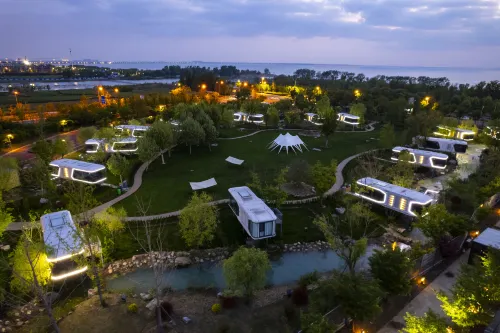 Suqian Luoma lake Mu Chen space capsule holiday camp