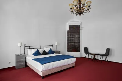 Khovansky Chambers