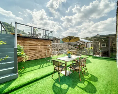 Linhai Tower Shadow Moon House Courtyard (Taizhou Fucheng Branch, Ziyang Street) Hotels in Linhai