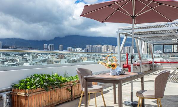 Dali Qianning Intelligent Hotel （High-speed Railway Station Erhai Lake Park Store）