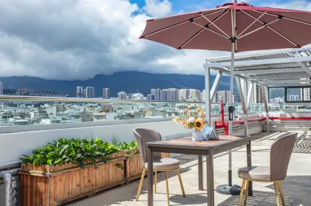 Dali Qianning Intelligent Hotel （High-speed Railway Station Erhai Lake Park Store）