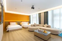 Junfu XiaoYinPuShe Hotel