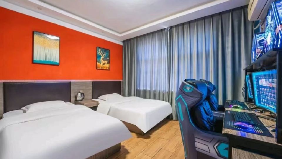 Koala Electronics Competition Hotel