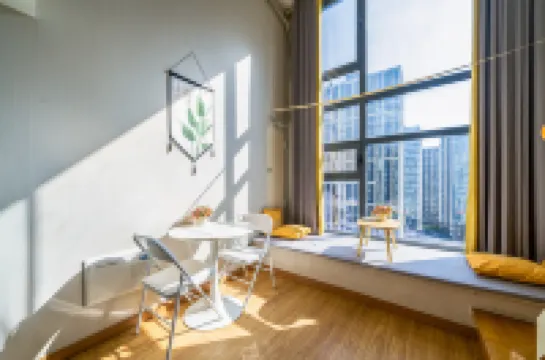 Lakeside Serviced Apartment (Suzhou Railway Station)