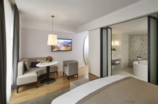 ソフィテル パリ アルク ドゥ トリオンフ