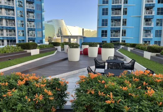 Luxury 1 Bedroom Manila BaySunset Airports Okada Solaire MOA with Parking