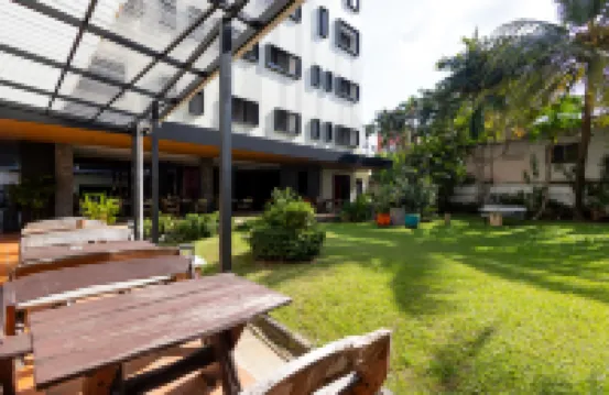 Penpark Place Hotels near Banglamphu