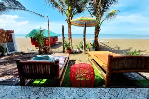 Half Moon Village and Beach House - Pet friendly