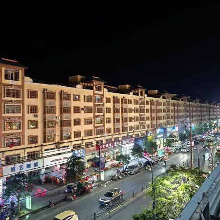 Ledong Yuelai Chinese Inn (Huangliu Station)