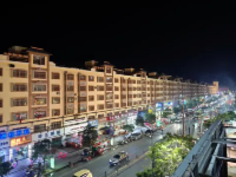 Ledong Yuelai Chinese Inn (Huangliu Station)
