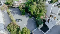 Momentus Villa - parking