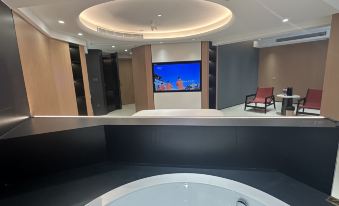 Longlin Chengfei Boyue Hotel