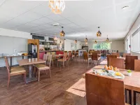 Vacanceole - Relais du Plessis Hotels in Mondion