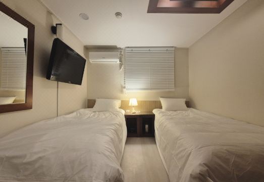 안온호스텔 실내