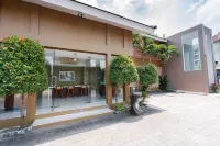 Sans Vibes Astana Residence Seminyak