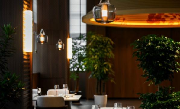 AESTHETIC DESIGNER Starry Sky Mansion (Guangzhou Jiangnan Xiyangang Metro Station Store)