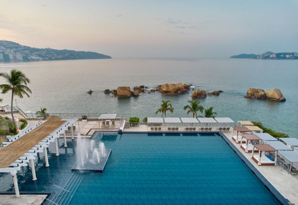 Fiesta Americana Acapulco VillasOver view