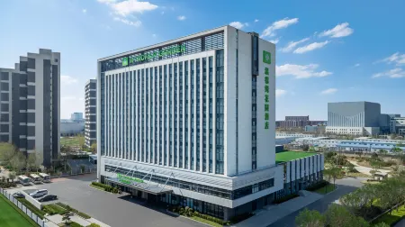 Wyndham Garden Hotel Jinan （West Railway Station） Отели рядом со станцией Ji'nan West Railway Station