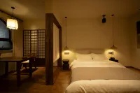 Zhen.Shanju.Hotel - parkir
