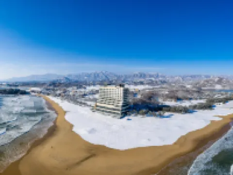 瑞娜布露索爾海灘酒店 高城郡酒店