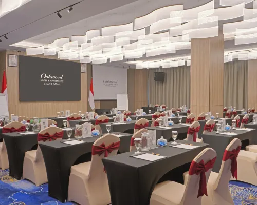 Oakwood Hotel & Apartments Grand Batam Business Facilities Photos