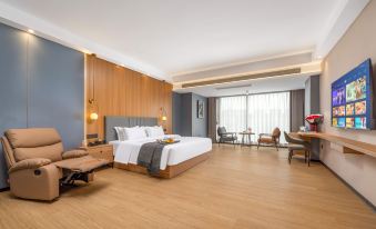 Guilin Yachne· Landscape Mirror Hotel (Guilin Railway Station and the Mixc mall Branch)
