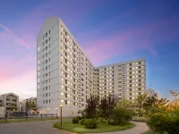 V. Hotel