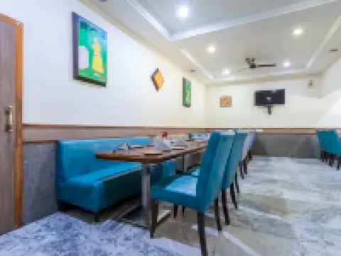 ホテル チャンドラワティ パレス アビュー・ロードのホテル