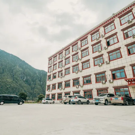 Bomi yuhai Hotel