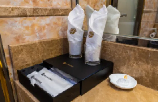 Platinum Holiday Hotel Hotels near Qianshan Railway Station